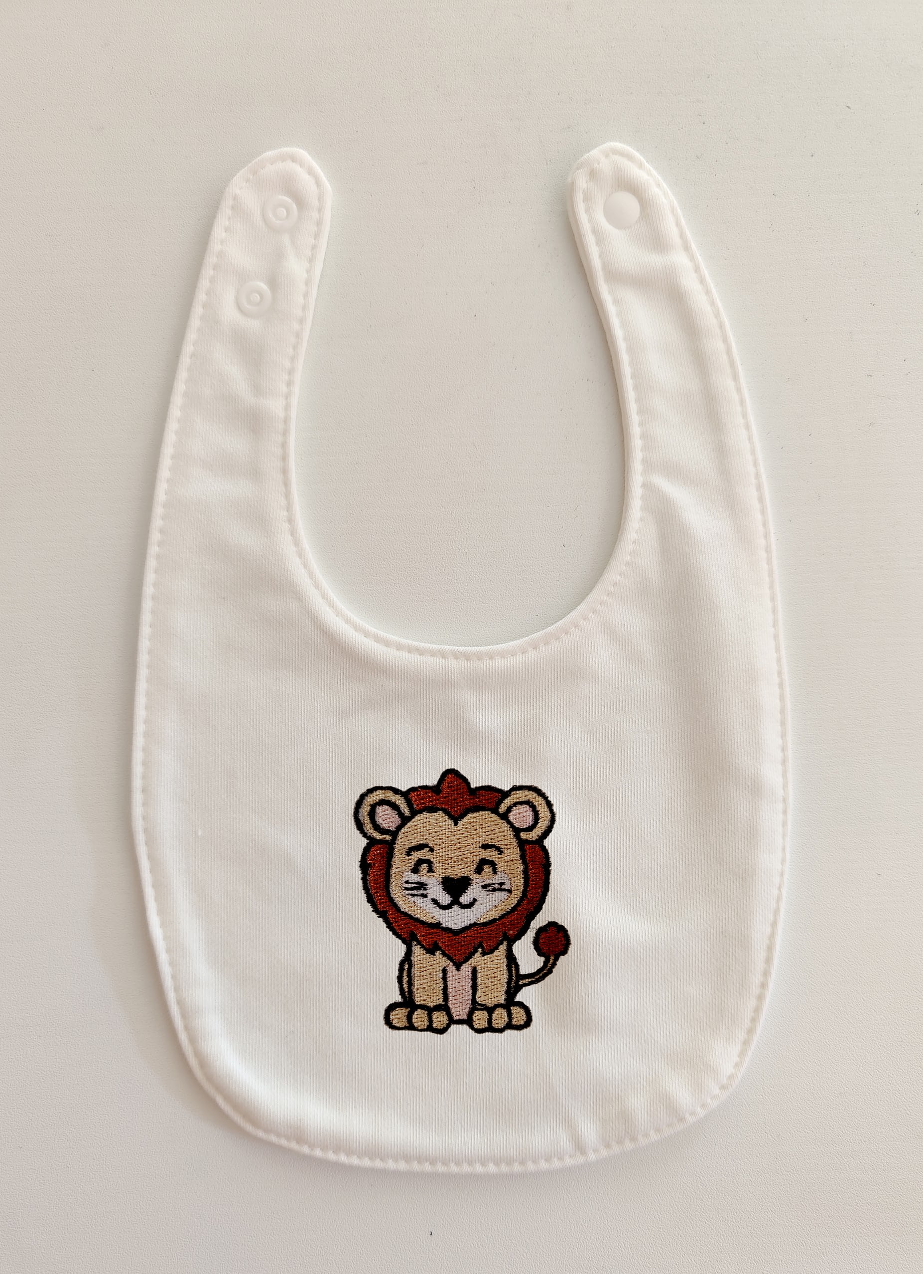 Bavaglino con Lio il Leone